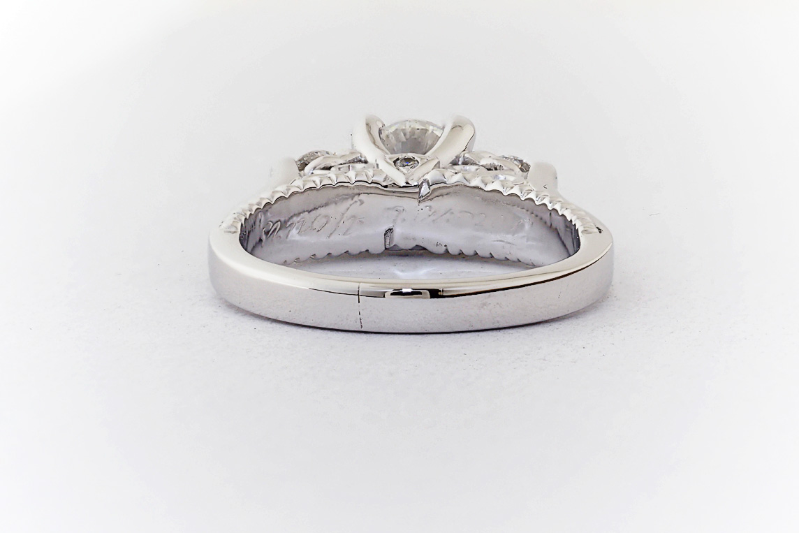 Ladies Diamond Ring