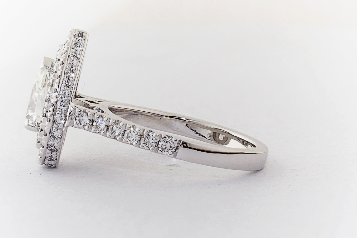 Ladies Diamond Ring
