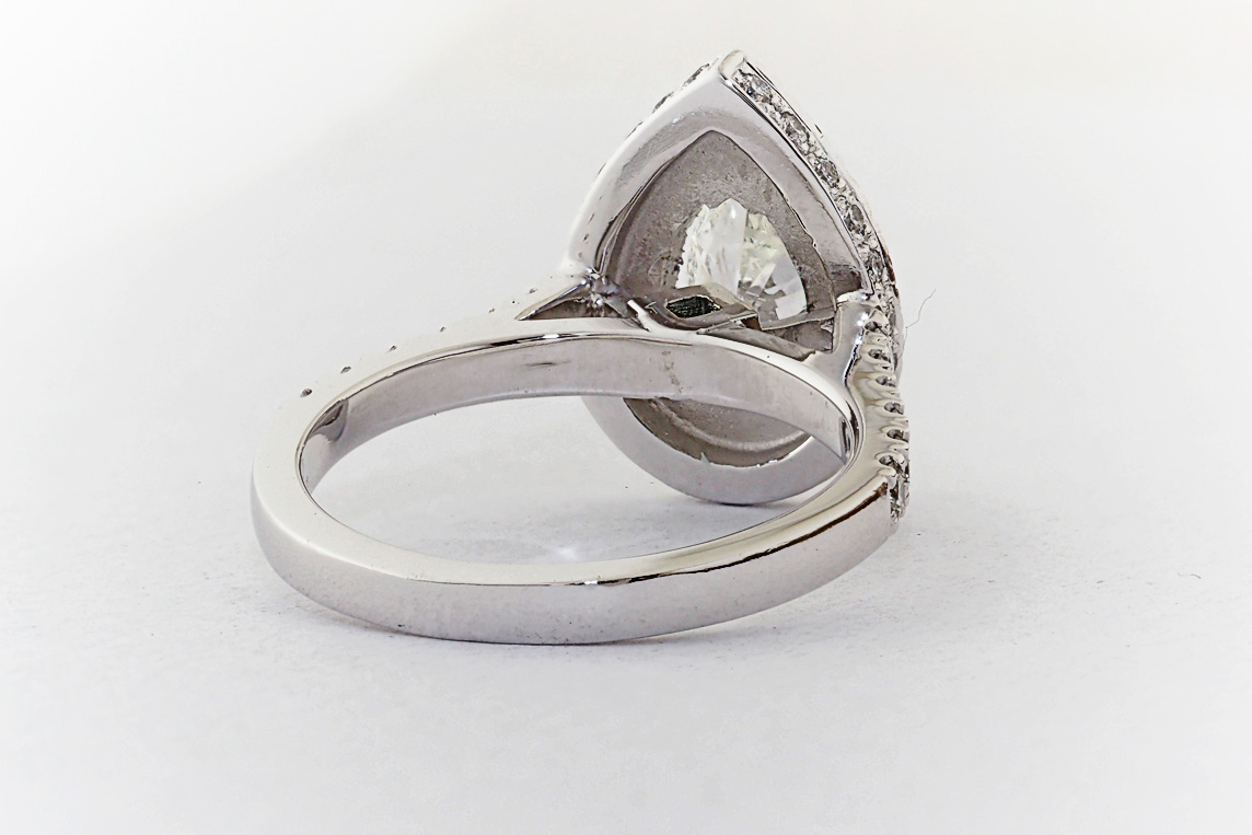 Ladies Diamond Ring